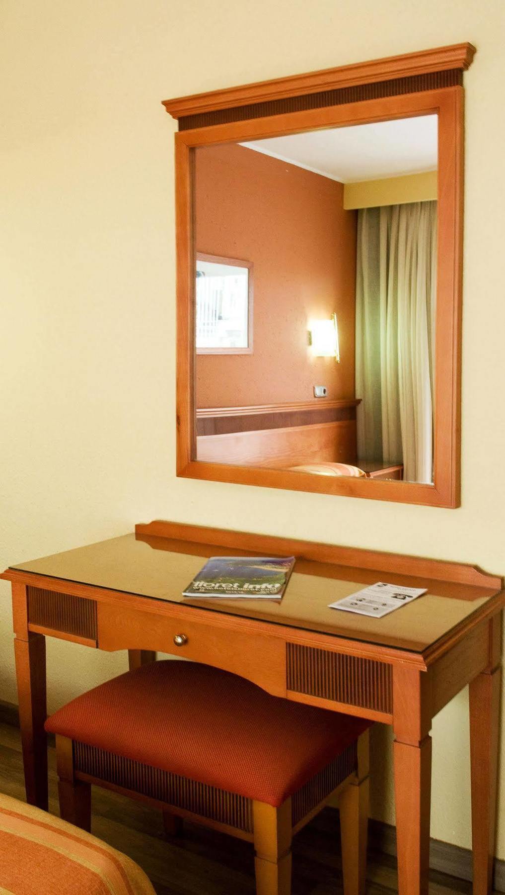 Hotel Helios Lloret 4*