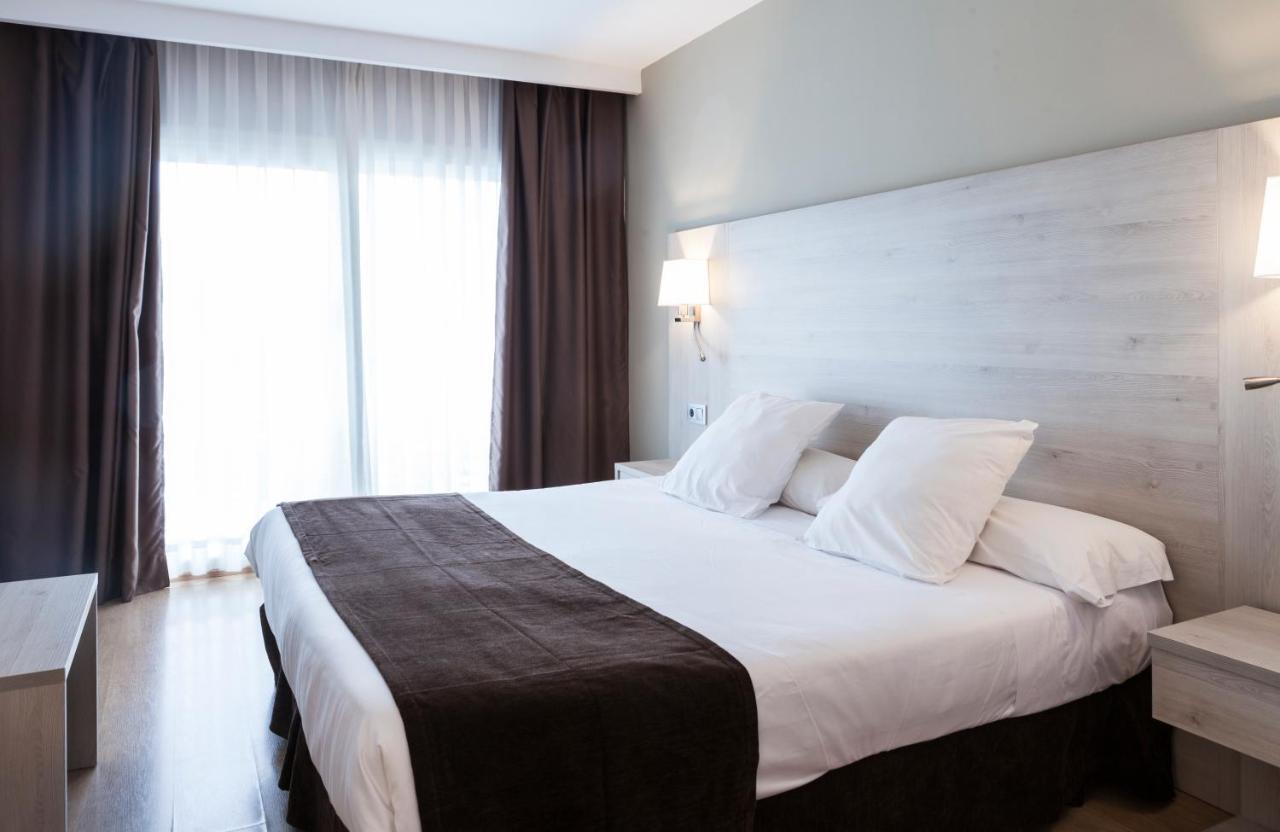 Helios Lloret 4*
